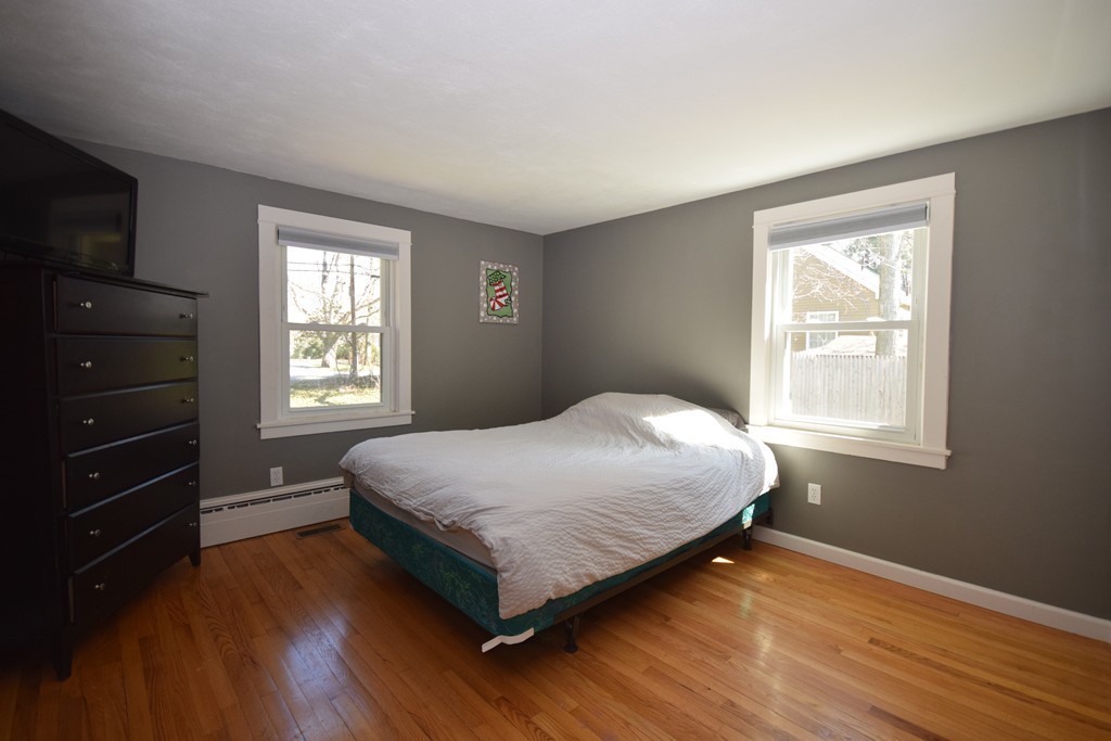 352 Springfield Street Wilbraham, MA 01095 - Photo 5 of 23 Gallery Image 5