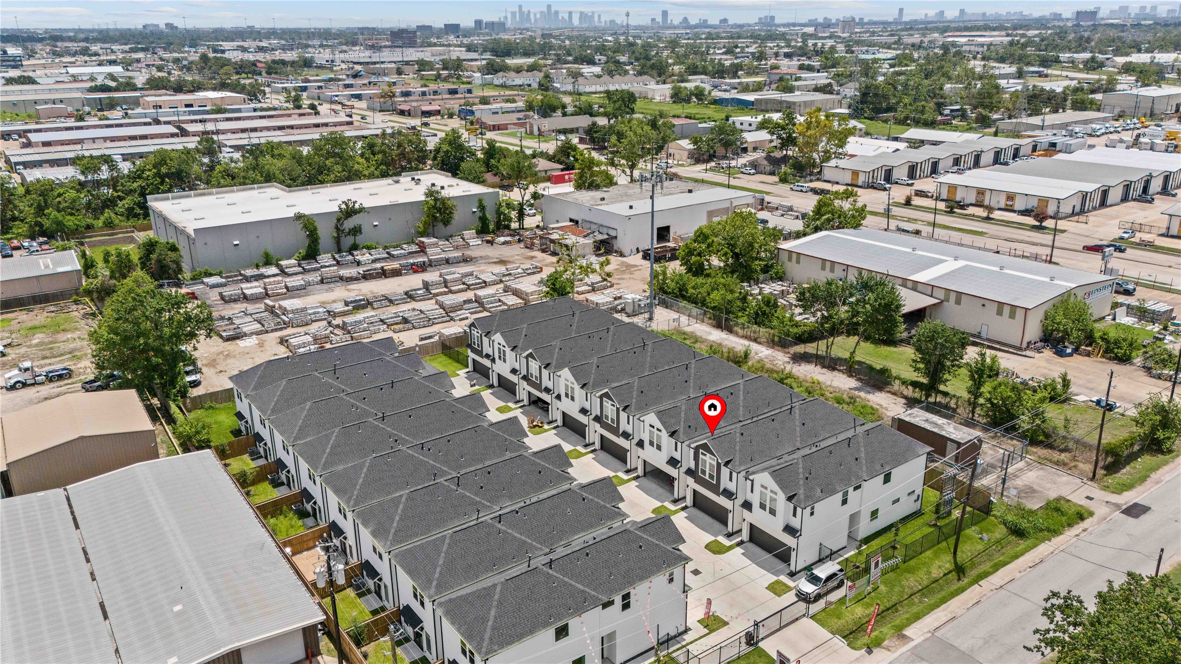 3426 Bolin Road Houston, TX 77092 - Photo 33 of 34 Aerial view of the gated community.