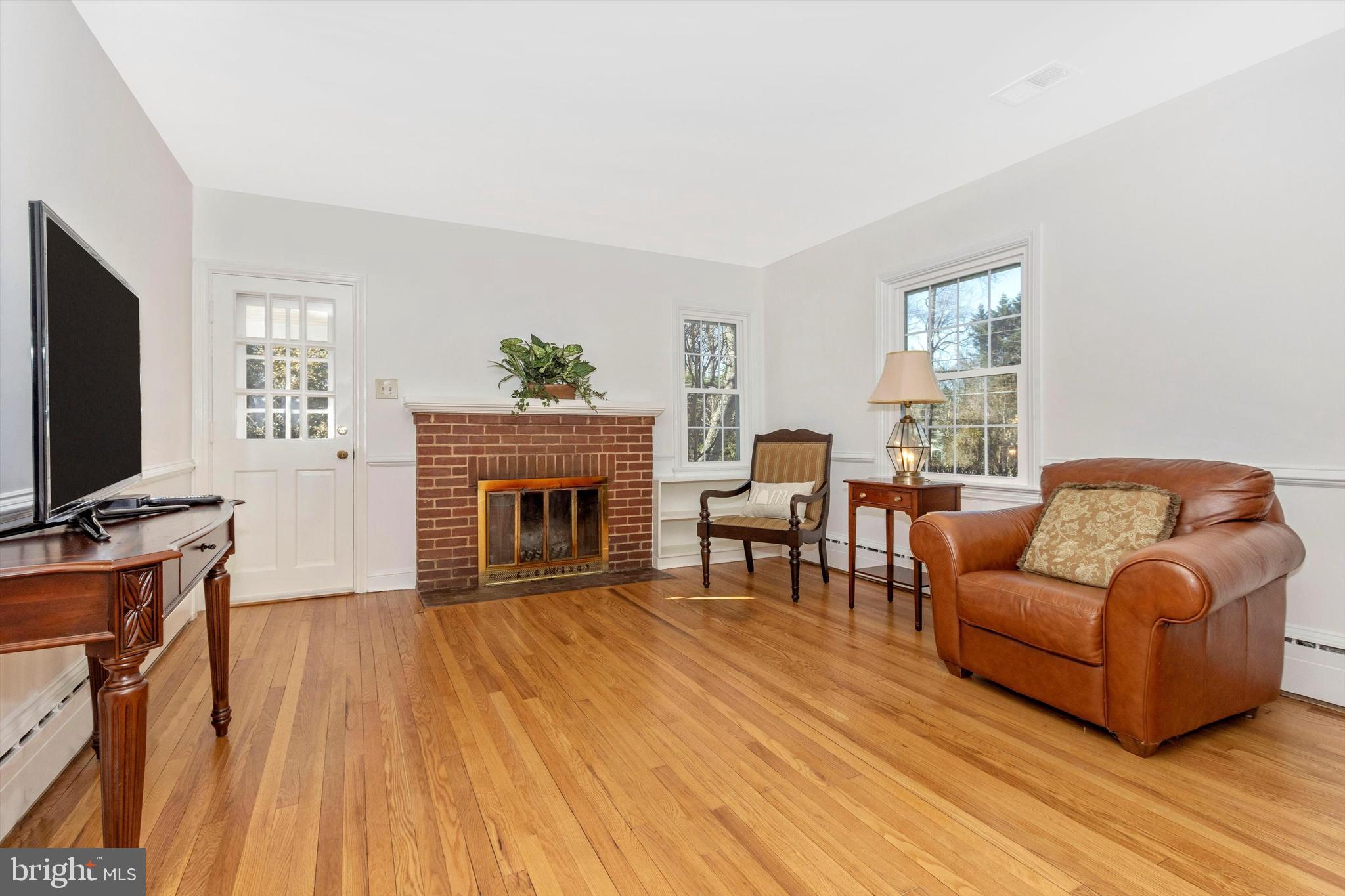 7040 Guilford Road Clarksville, MD 21029 - Photo 5 of 55 Gallery Image 5