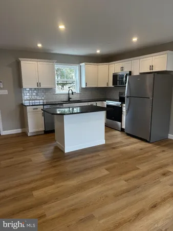 $1,799 | 60 Diller Avenue, Unit A, New Holland, PA 17557