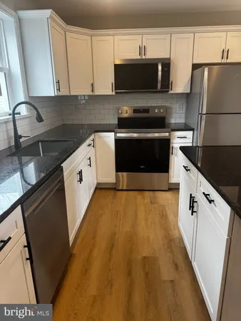 $1,799 | 60 Diller Avenue, Unit A, New Holland, PA 17557