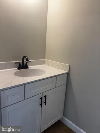 $1,799 | 60 Diller Avenue, Unit A, New Holland, PA 17557