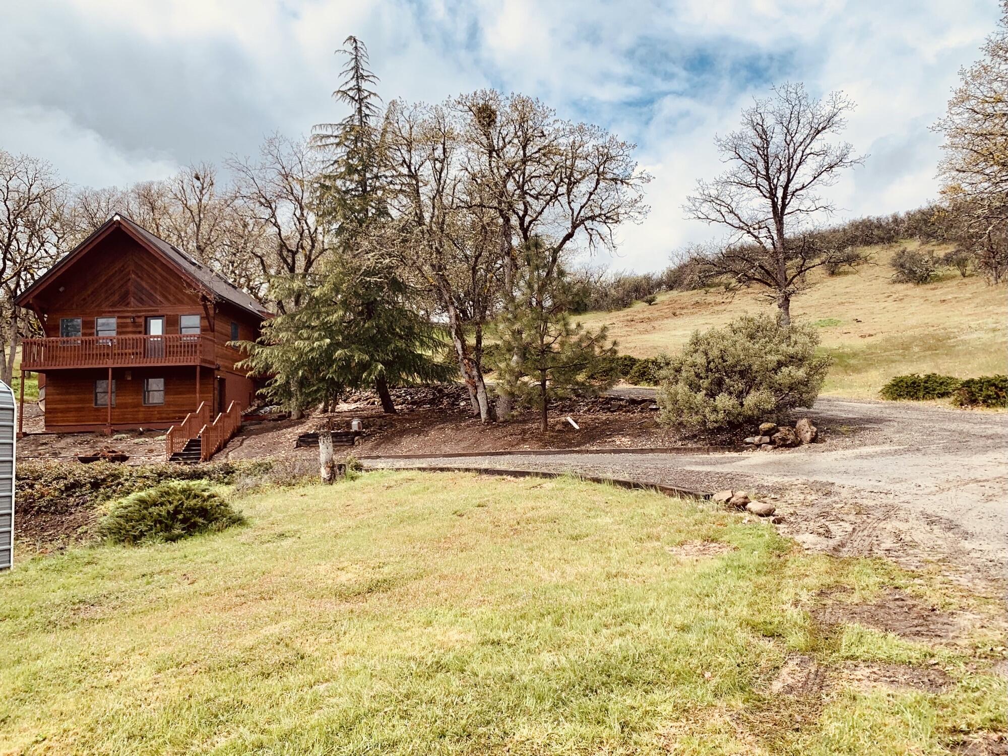 1445 South Obenchain Road Eagle Point, OR 97524 - Photo 32 of 53 pic11