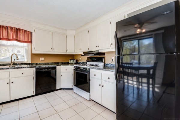 12 Reed Avenue North Brookfield, MA 01535 - Photo 6 of 30 Gallery Image 6