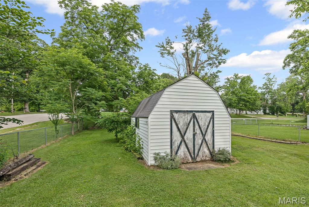 607 Mulberry Street Godfrey, IL 62035 - Photo 4 of 26