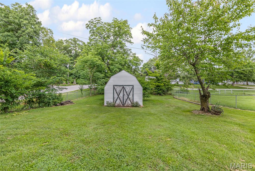 607 Mulberry Street Godfrey, IL 62035 - Photo 5 of 26