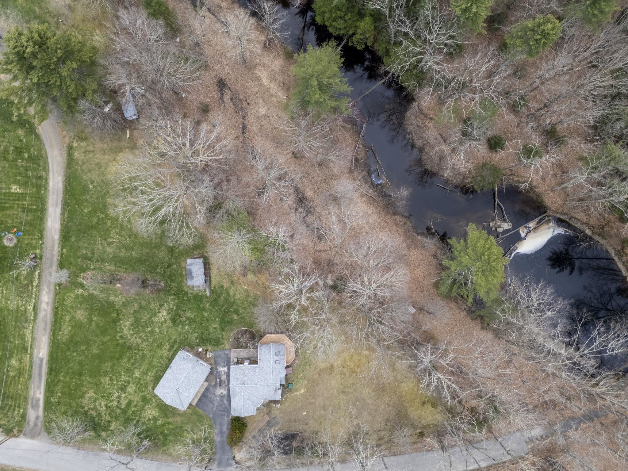 405 North River Road Epping, NH 03042 - Photo 38 of 45
