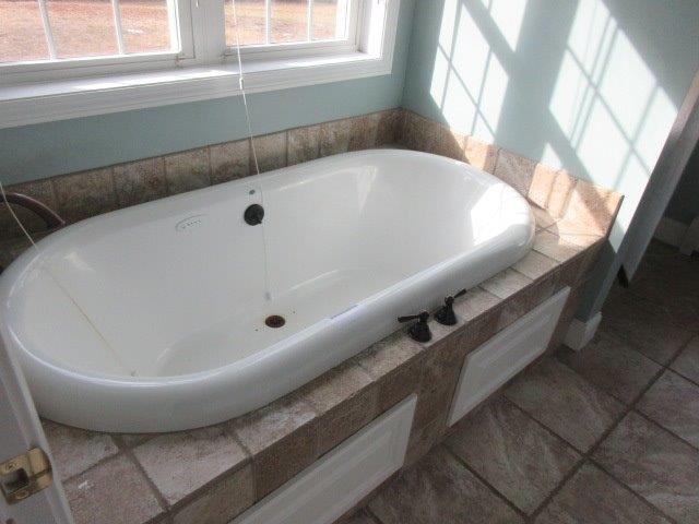 148 S Road Brentwood, NH 03833 - Photo 11 of 19 Gallery Image 11