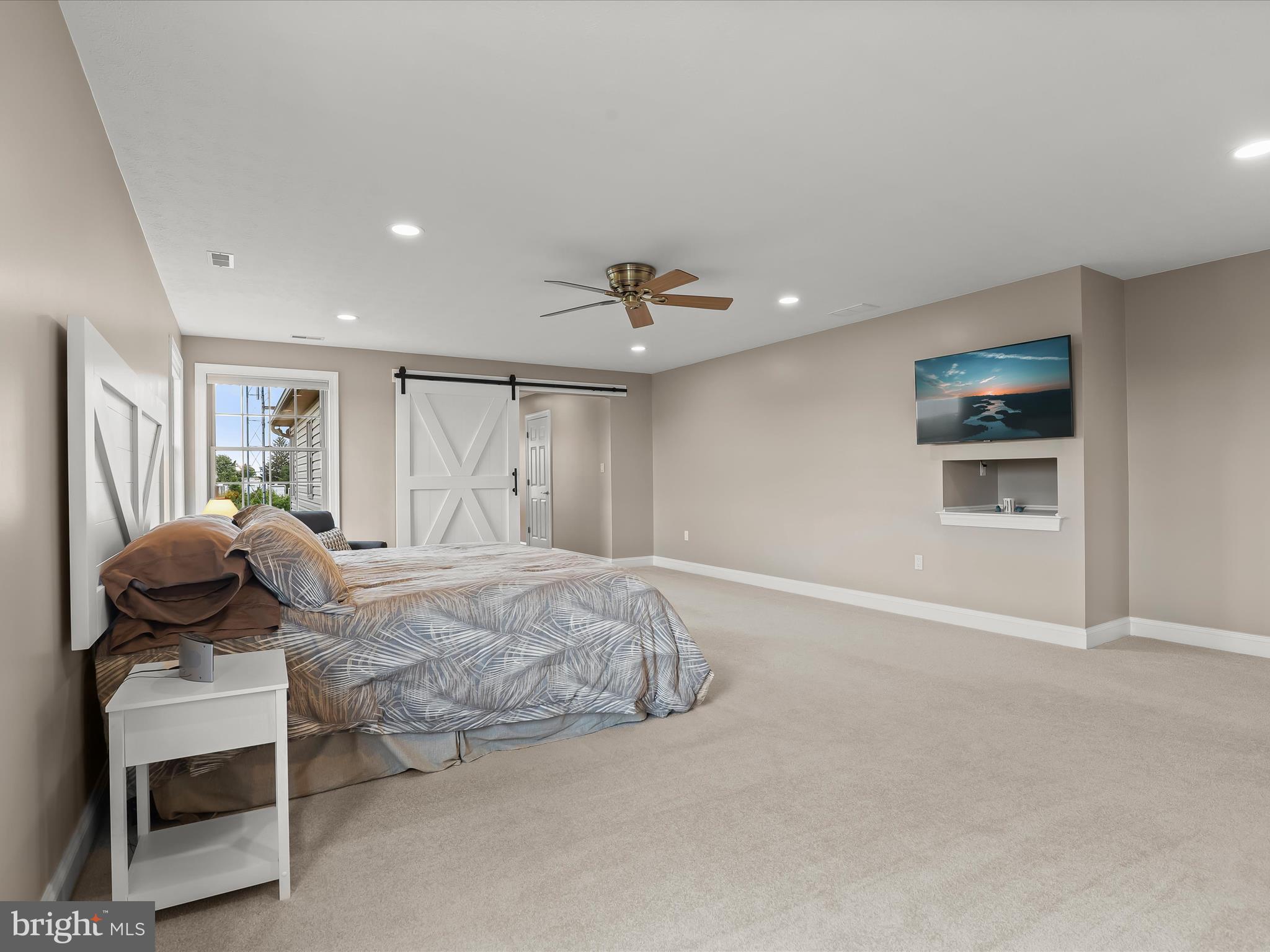 3659 Hyser Road Taneytown, MD 21787 - Photo 39 of 128 Primary Bedroom Suite