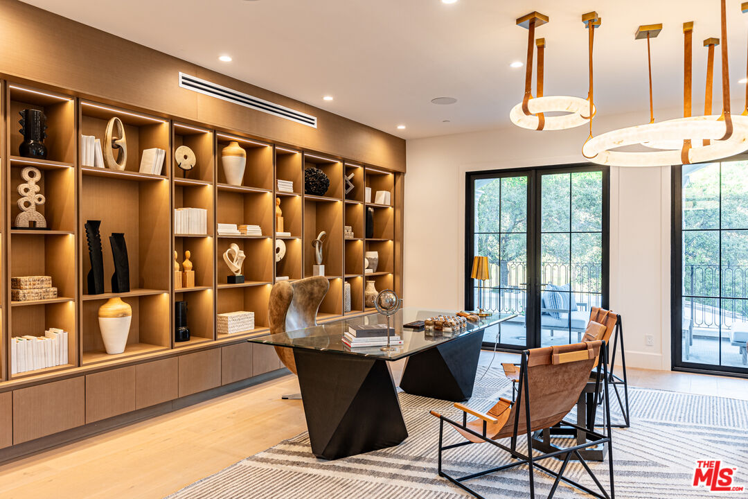 23614 Dry Canyon Cold Creek Road Calabasas, CA 91302 - Photo 47 of 50