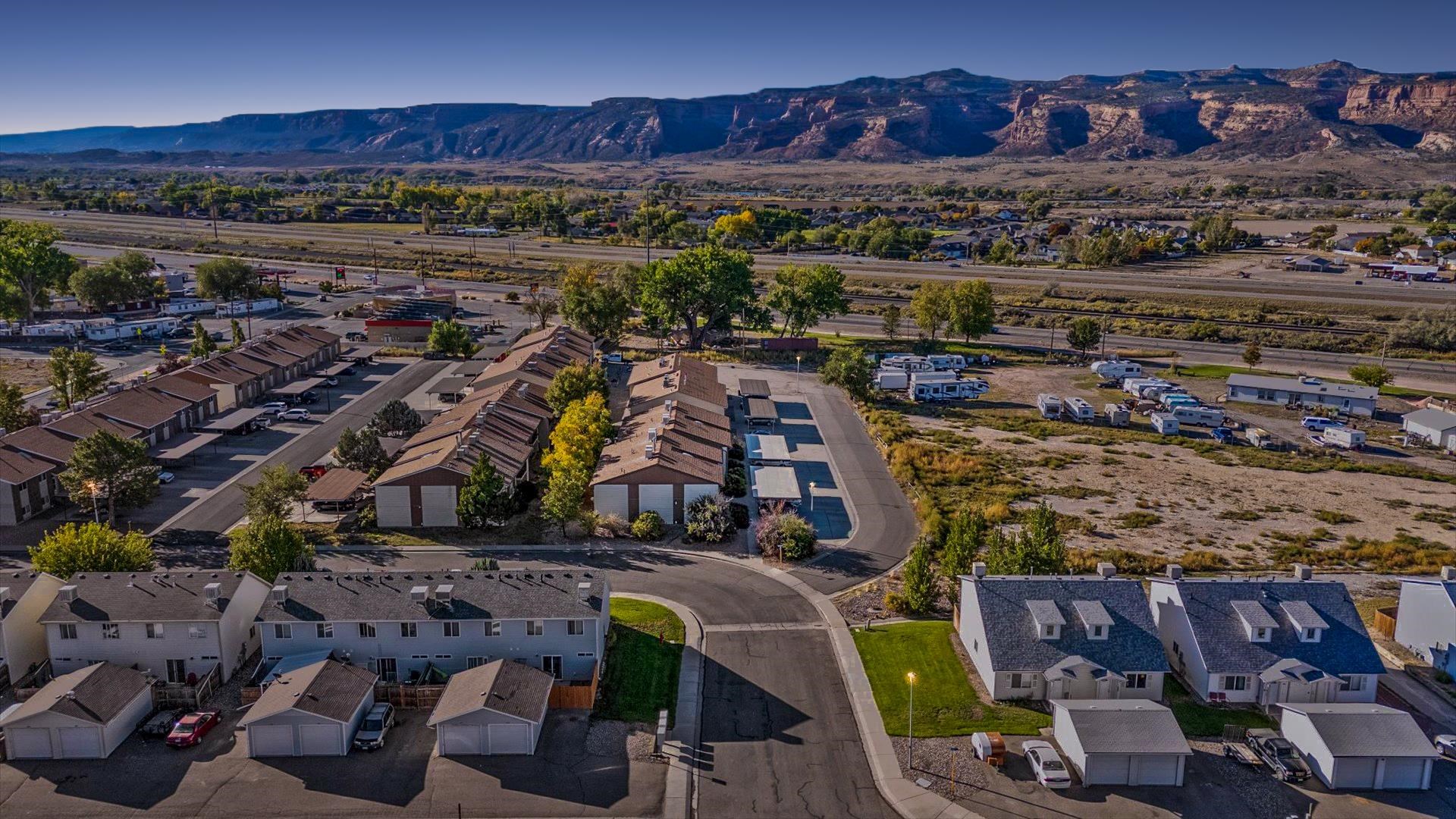 804 West Cedar Court Fruita, CO 81521 - Photo 32 of 40 a view of a city with an outdoor seating