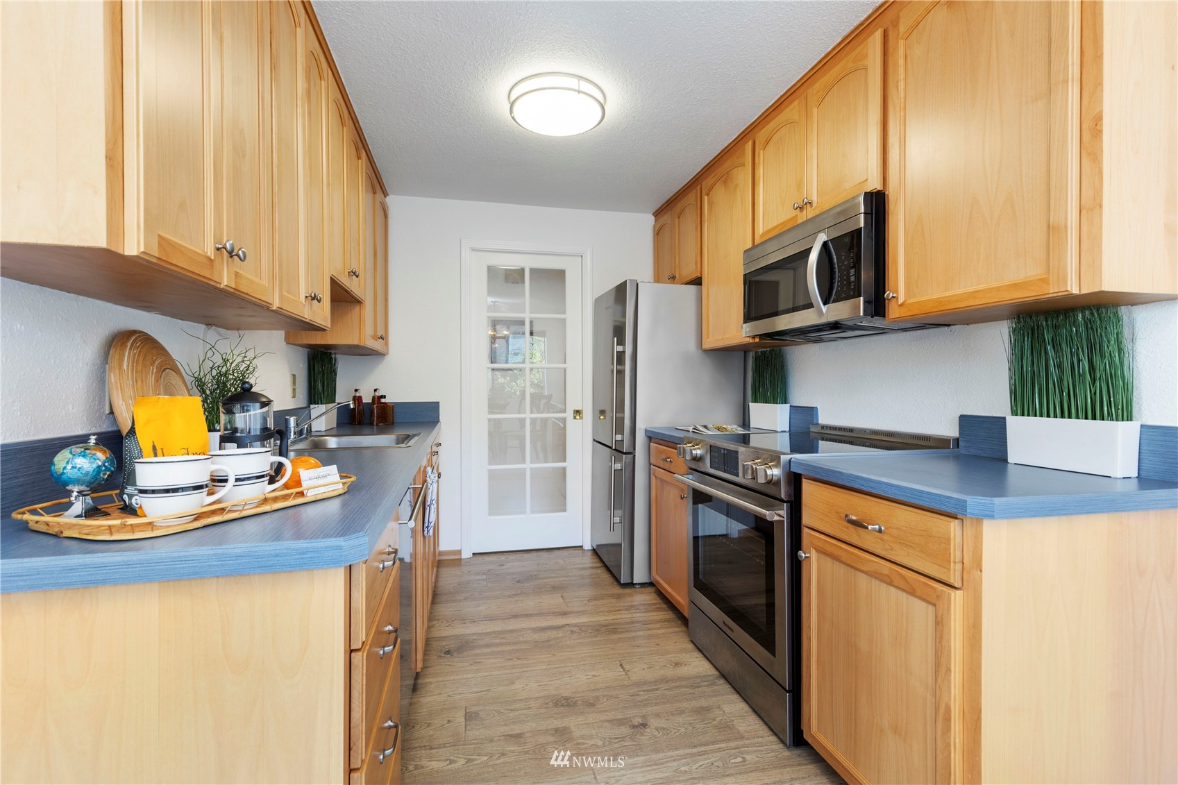 626 Main Street, Unit 2 Edmonds, WA 98020 - Photo 16 of 37 Gallery Image 16