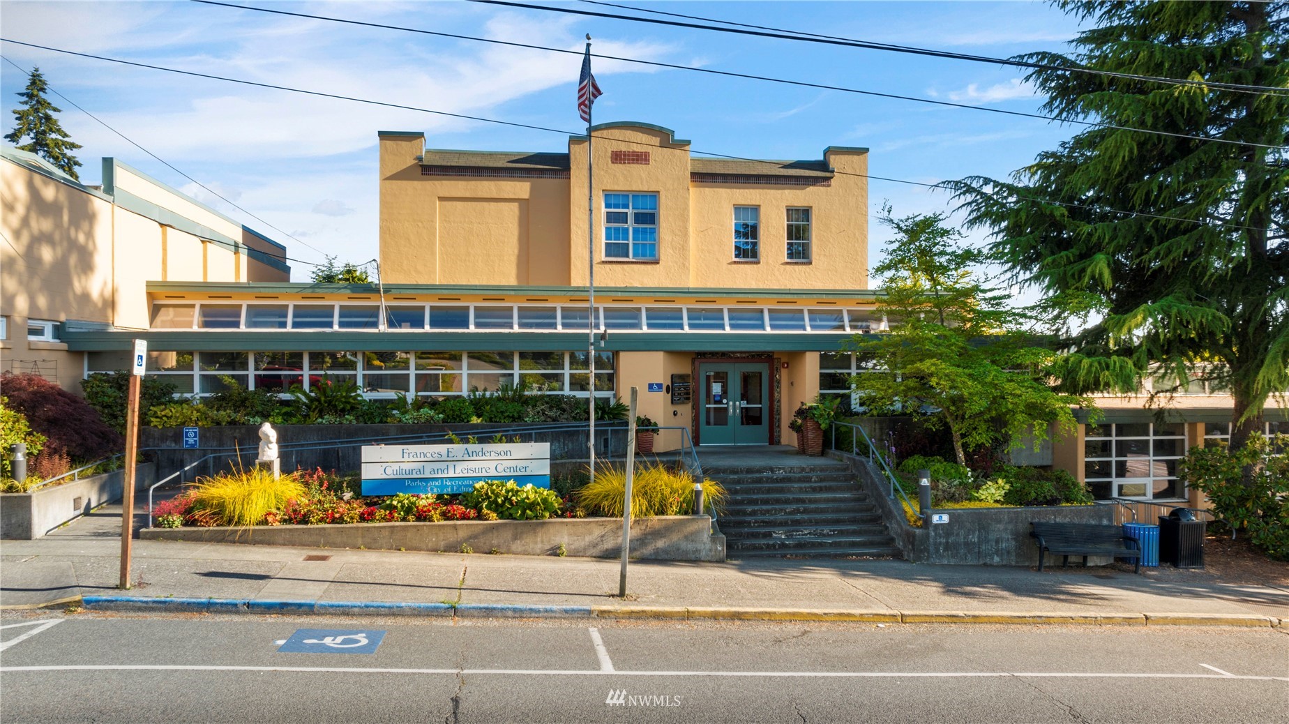 626 Main Street, Unit 2 Edmonds, WA 98020 - Photo 34 of 37 Gallery Image 34