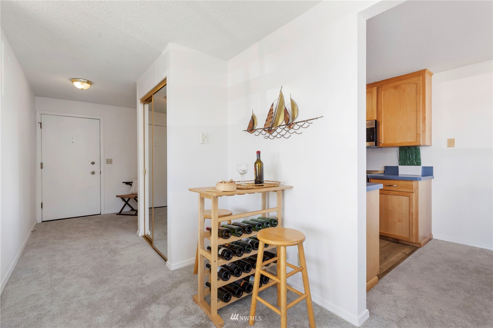 626 Main Street, Unit 2 Edmonds, WA 98020 - Photo 7 of 37 Gallery Image 7