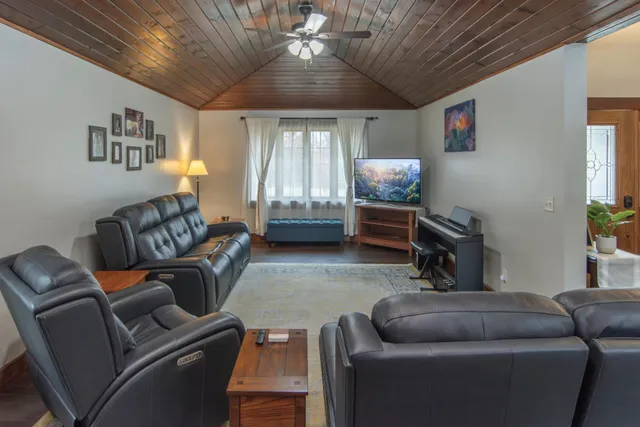 $549,900 | 31838 Blue Ridge Drive, Breezy Point, MN 56472