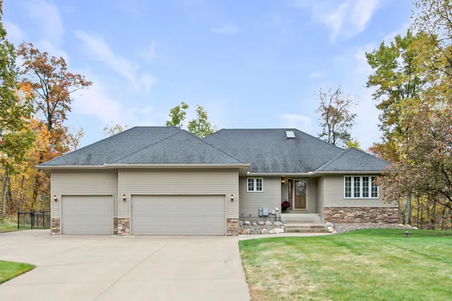 $549,900 | 31838 Blue Ridge Drive, Breezy Point, MN 56472