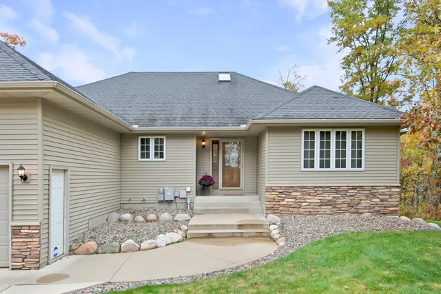$549,900 | 31838 Blue Ridge Drive, Breezy Point, MN 56472