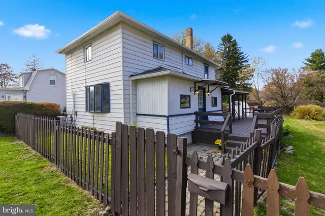 $115,900 | 334 Hemlock Street, Philipsburg, PA 16866