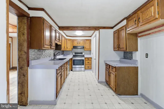 $115,900 | 334 Hemlock Street, Philipsburg, PA 16866