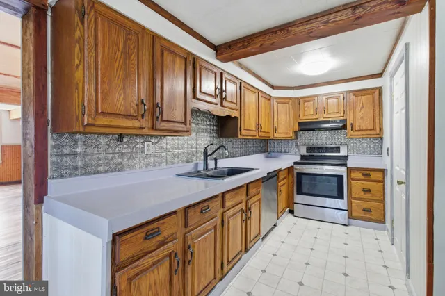 $115,900 | 334 Hemlock Street, Philipsburg, PA 16866