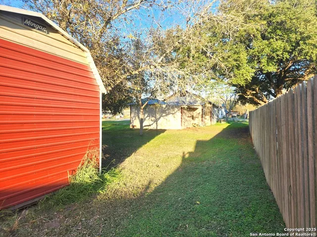 $129,900 | 303 North Milam Street, Pettus, TX 78146