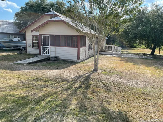 $129,900 | 303 North Milam Street, Pettus, TX 78146