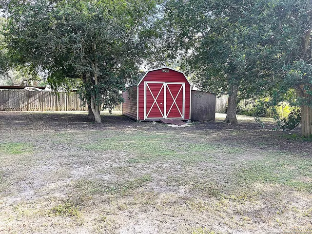 $129,900 | 303 North Milam Street, Pettus, TX 78146