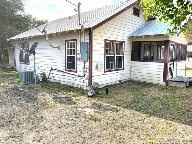 $129,900 | 303 North Milam Street, Pettus, TX 78146