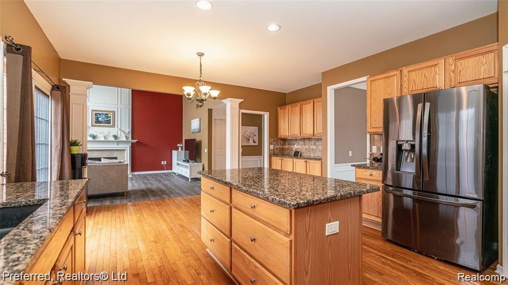 48358 Antique Road Canton, MI 48187 - Photo 9 of 56 00__103.jpg