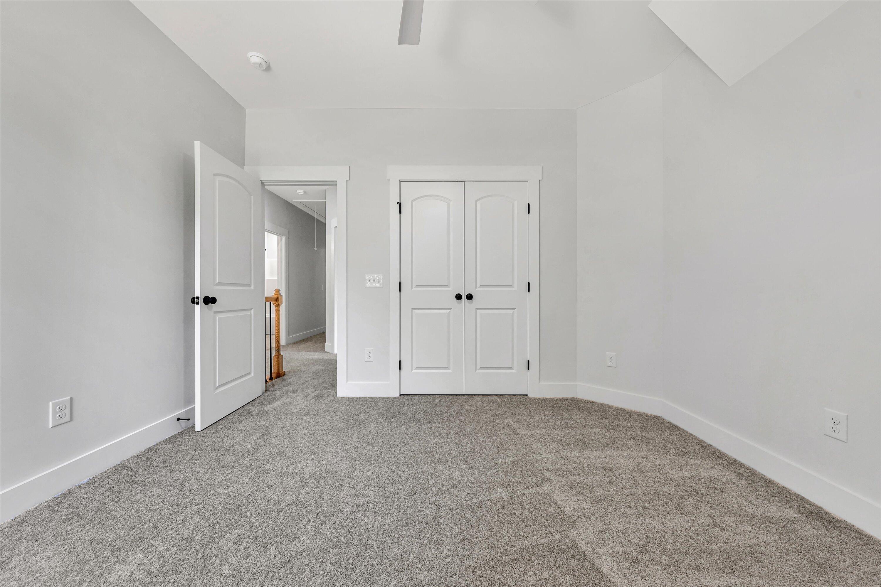 292 West Glade Trail Blue Ridge, VA 24064 - Photo 24 of 41 25-DSC00162