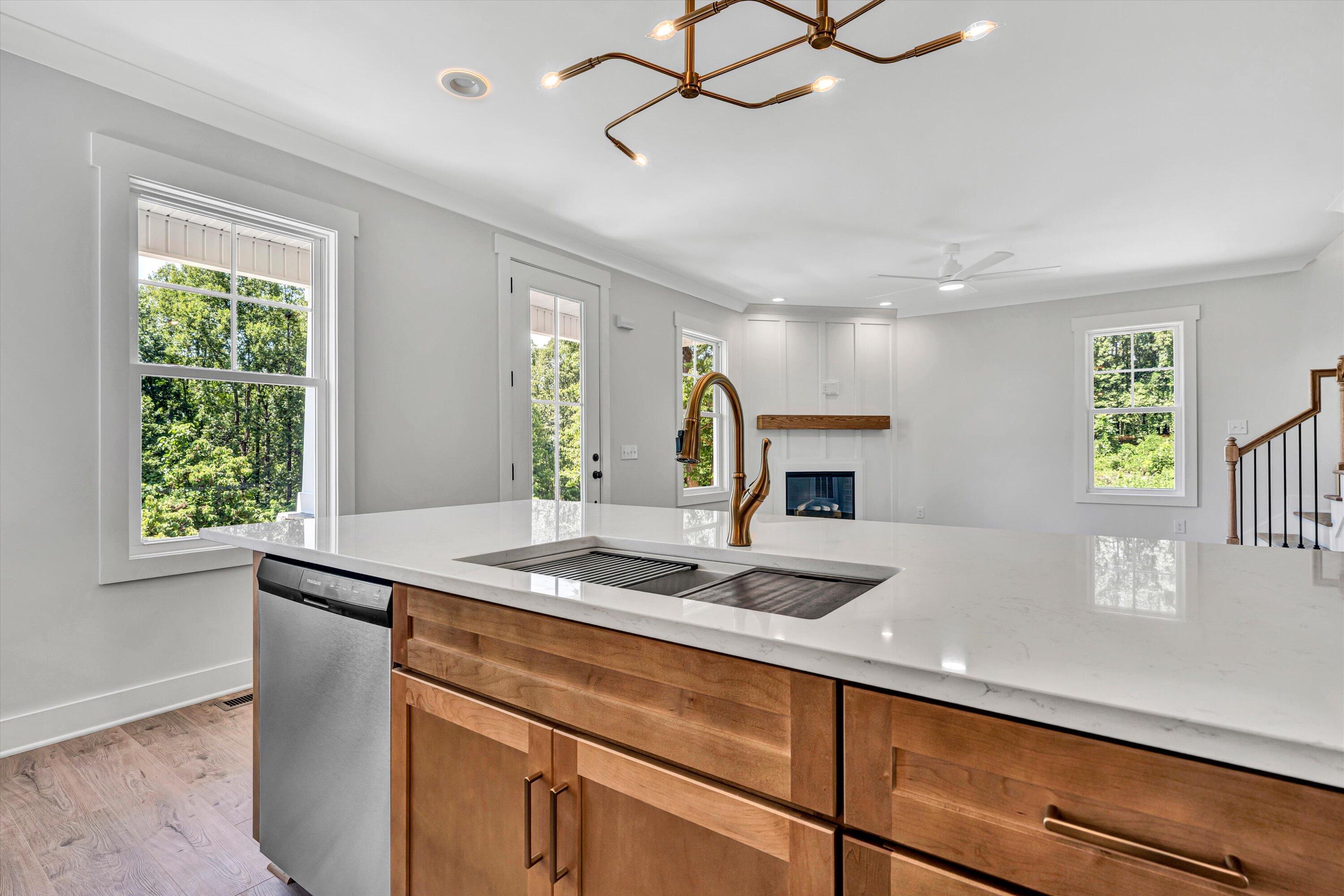 292 West Glade Trail Blue Ridge, VA 24064 - Photo 5 of 41 12-DSC00108