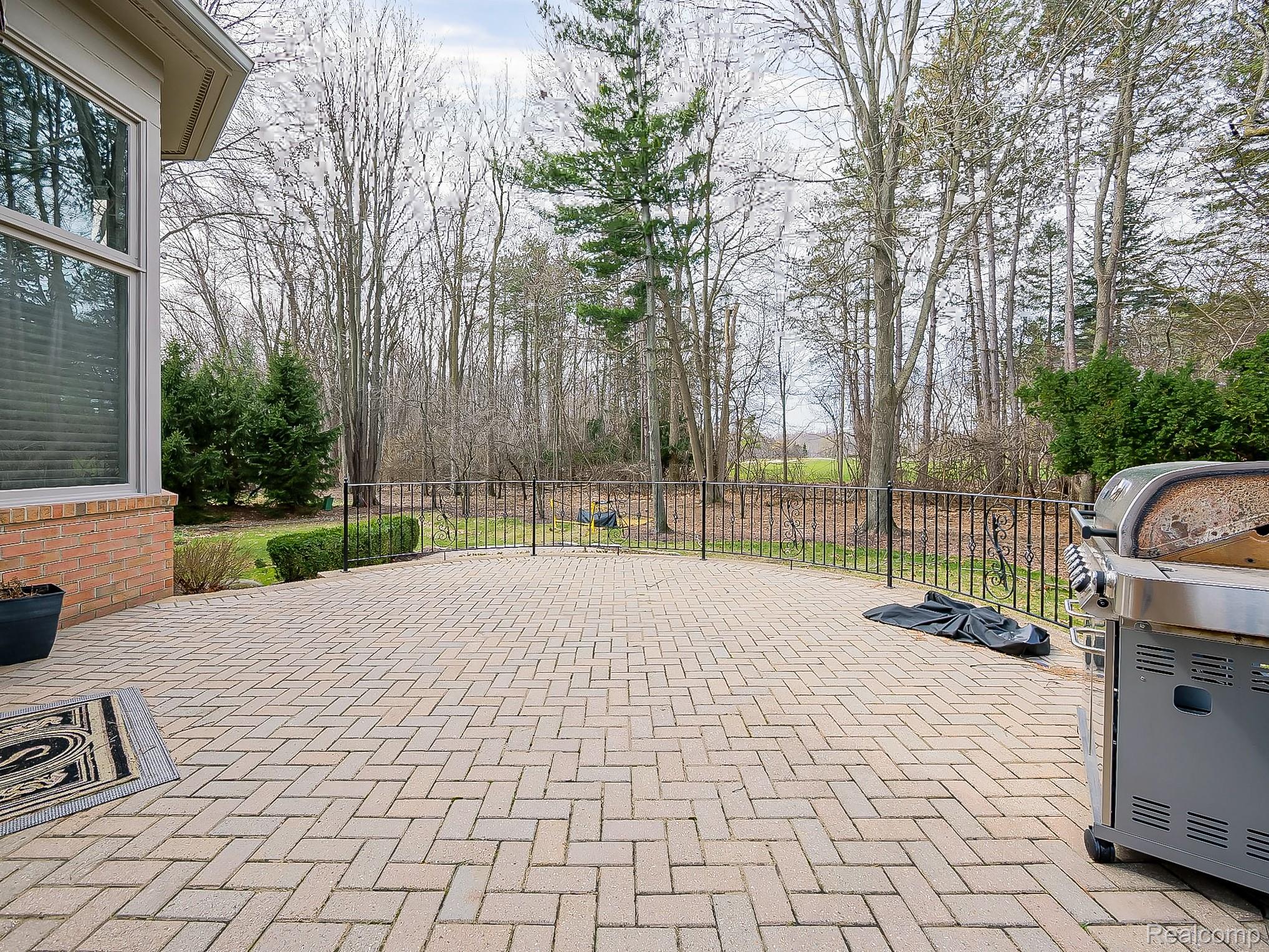 3586 Walnut Brook Drive Rochester, MI 48309 - Photo 50 of 59 Walnut Brook-78.jpg
