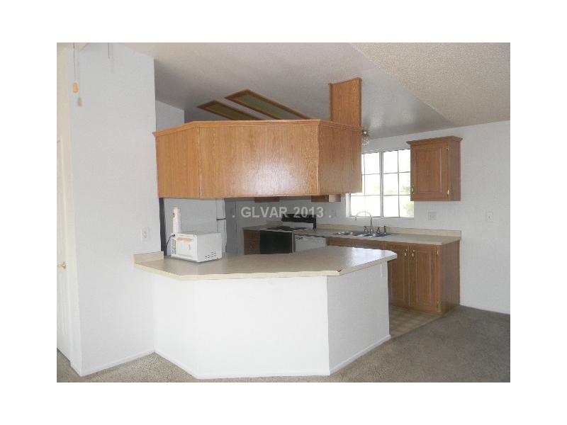 2280 North Leighton Road Pahrump, NV 89060 - Photo 8 of 24 Kitchen.