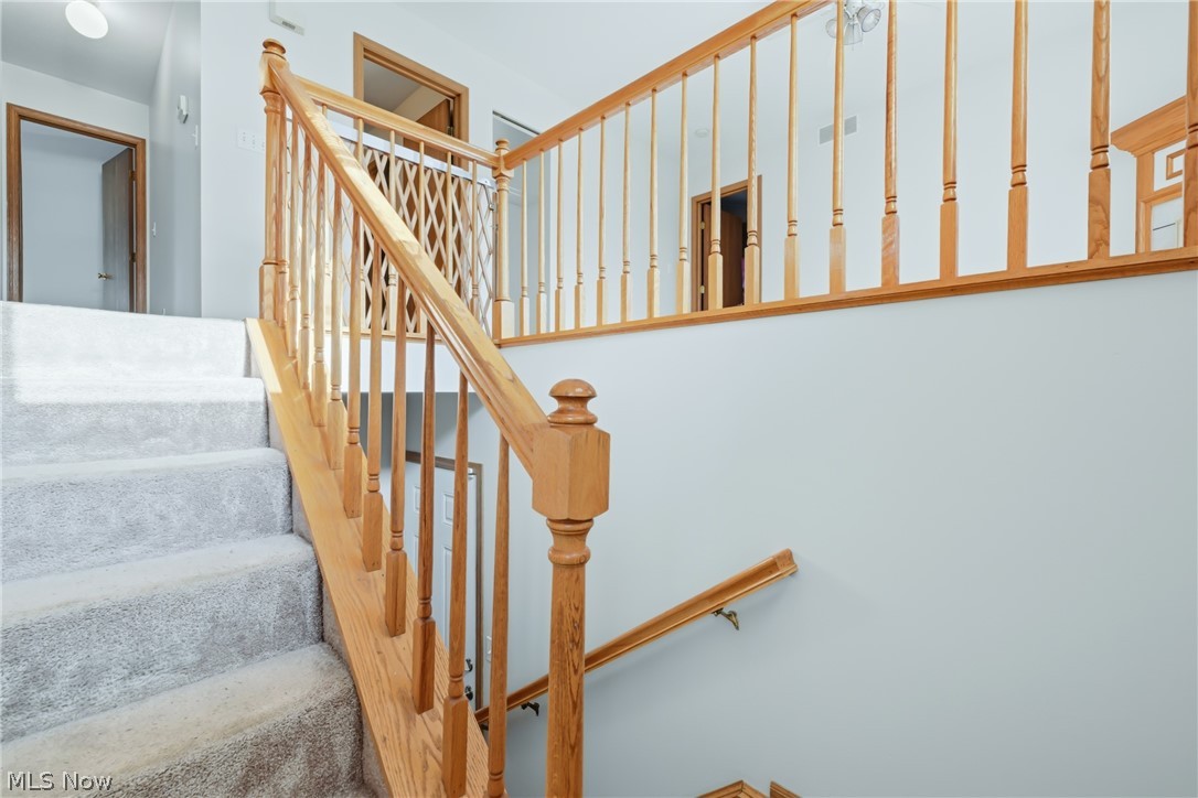 5613 Pierce Road Northwest Warren, OH 44481 - Photo 3 of 50 Gallery Image 3
