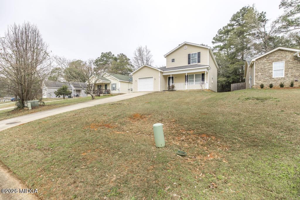 204 Spring Creek Drive Perry, GA 31069 - Photo 3 of 33 204 Spring Creek Dr 3