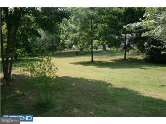 216 Indiandale Road Reinholds, PA 17569 - Photo 3 of 8 Gallery Image 3