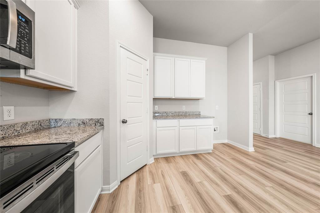 4020 Centerfire Road Waco, TX 76705 - Photo 11 of 36