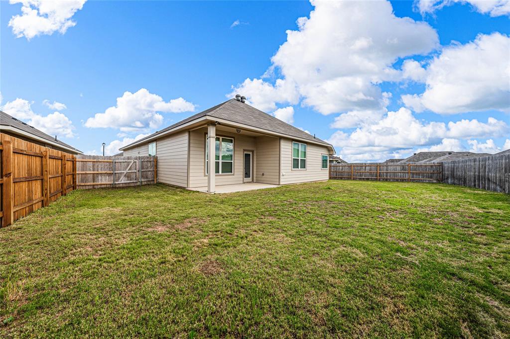 4020 Centerfire Road Waco, TX 76705 - Photo 34 of 36