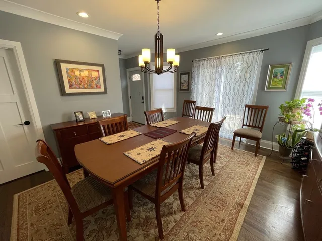 $3,395 | 433 Wisconsin Avenue, Unit 1, Oak Park, IL 60302