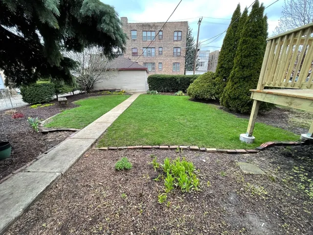 $3,395 | 433 Wisconsin Avenue, Unit 1, Oak Park, IL 60302