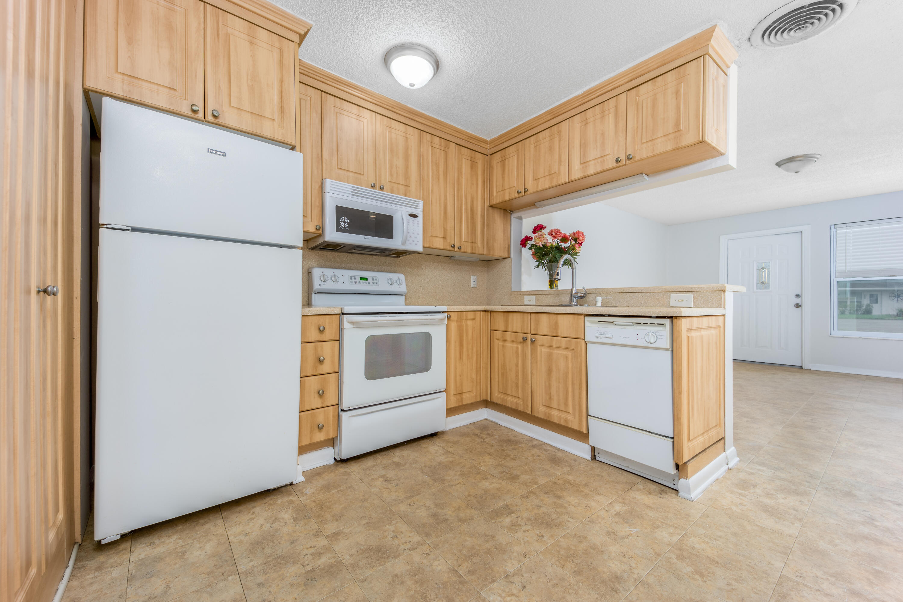 2406 Southwest Hideaway Lane Stuart, FL 34994 - Photo 20 of 39 2106 SW Hideaway Place-16