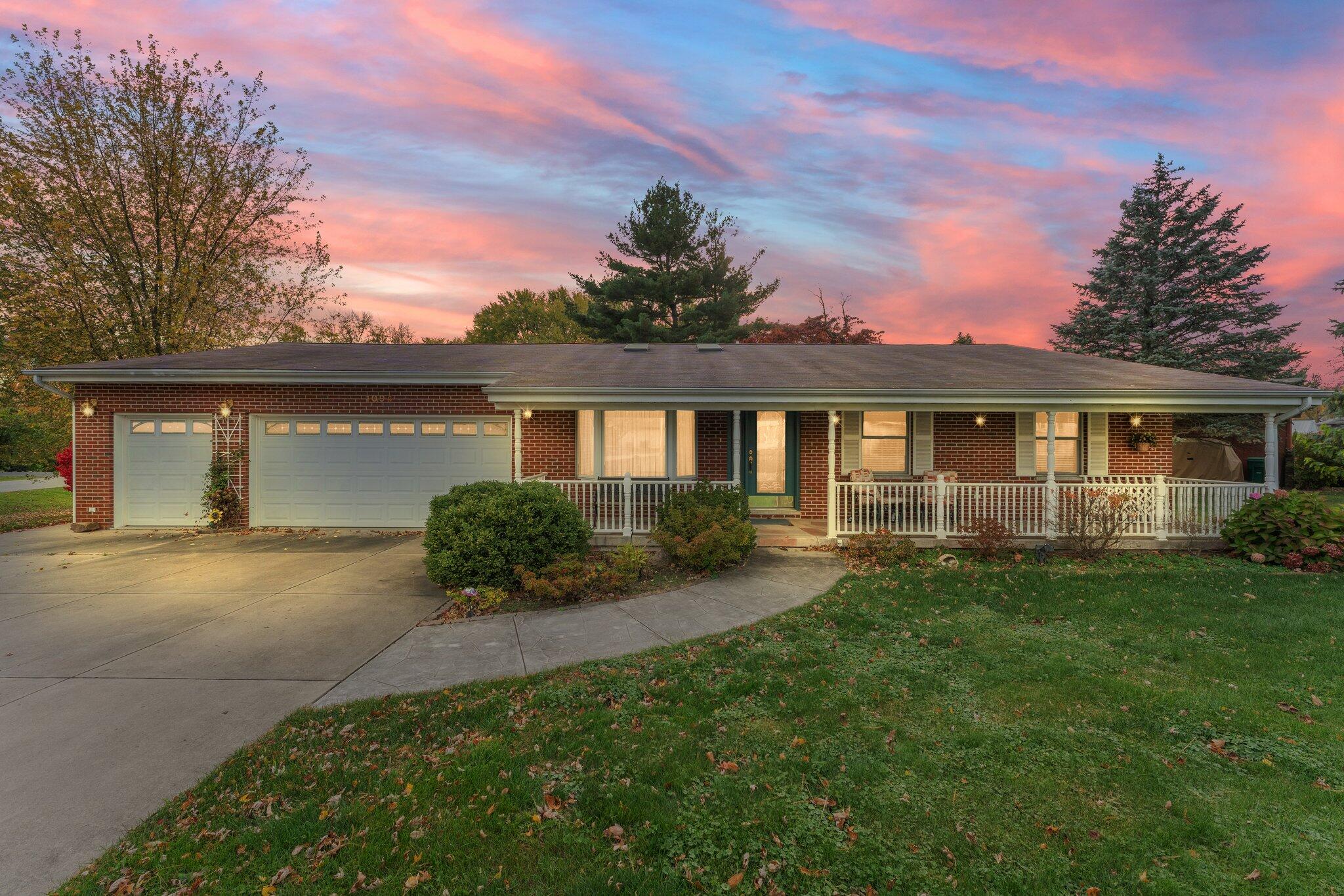 1094 Shoreline Road Crown Point, IN 46307 - Photo 1 of 42 2048x1365