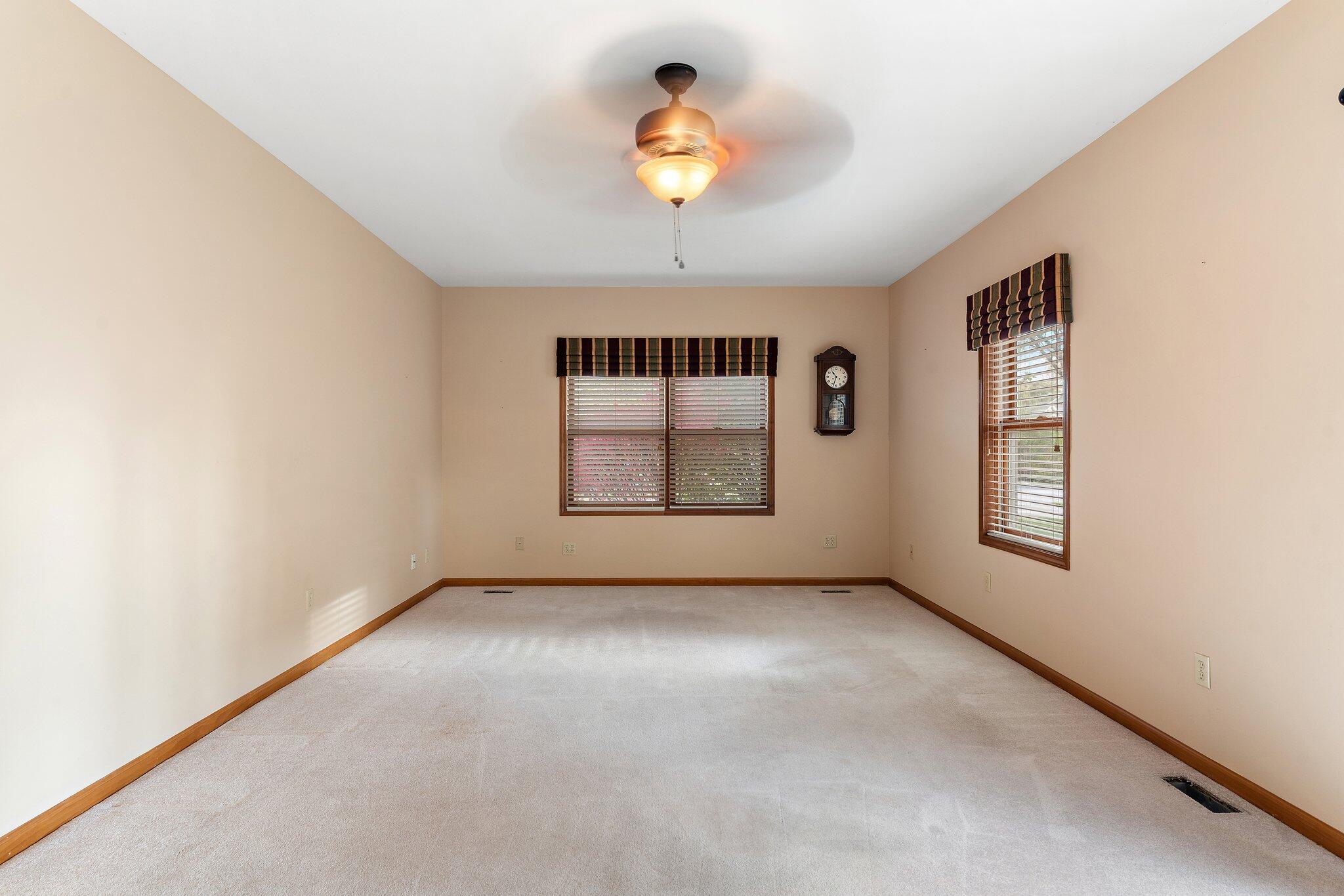 1094 Shoreline Road Crown Point, IN 46307 - Photo 19 of 42 2048x1365