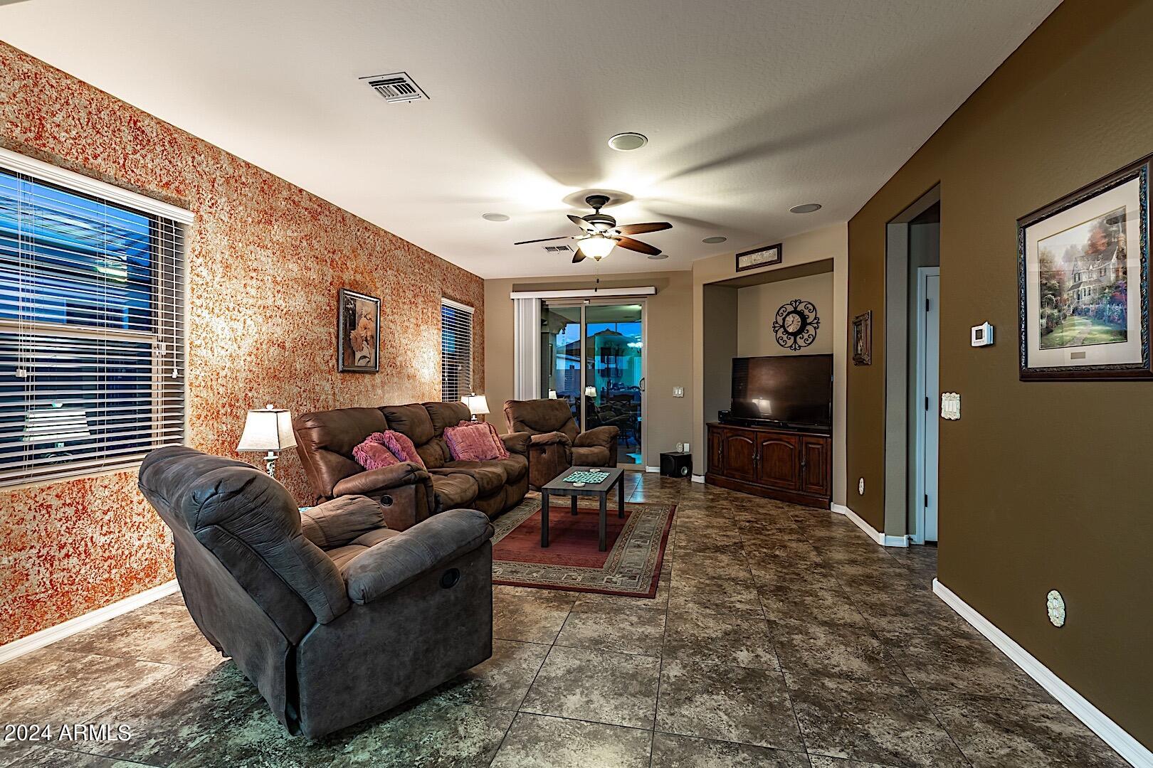 3099 East Patrick Street Gilbert, AZ 85295 - Photo 7 of 25 _C7A2992-HDR