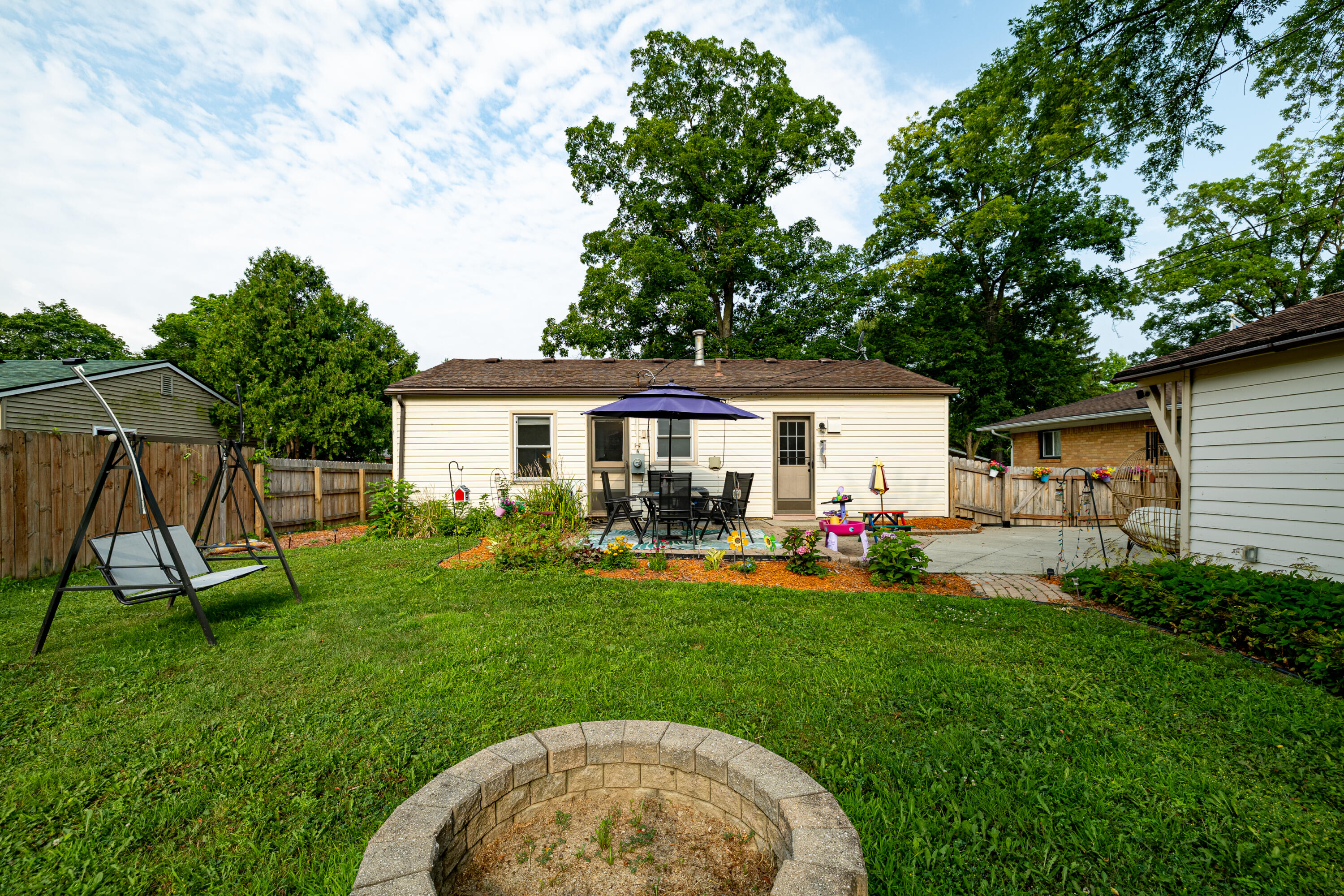 1036 North Maple Road Ann Arbor, MI 48103 - Photo 6 of 43 1036 N Maple Rd (9 of 49)