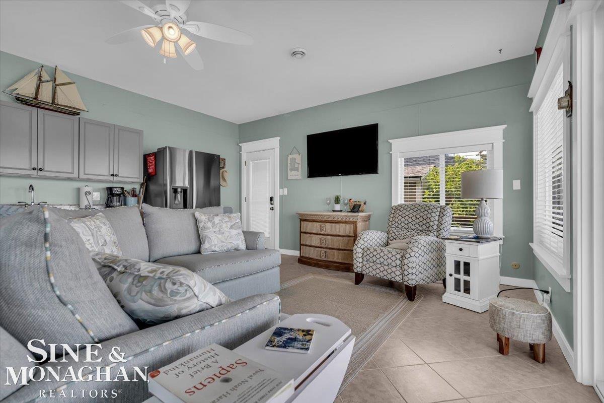 8669 River Road Marine City, MI 48039 - Photo 11 of 44 50180614-38cce7a1-83fe-4d57-8d9c-358225fbe4e2.JPG