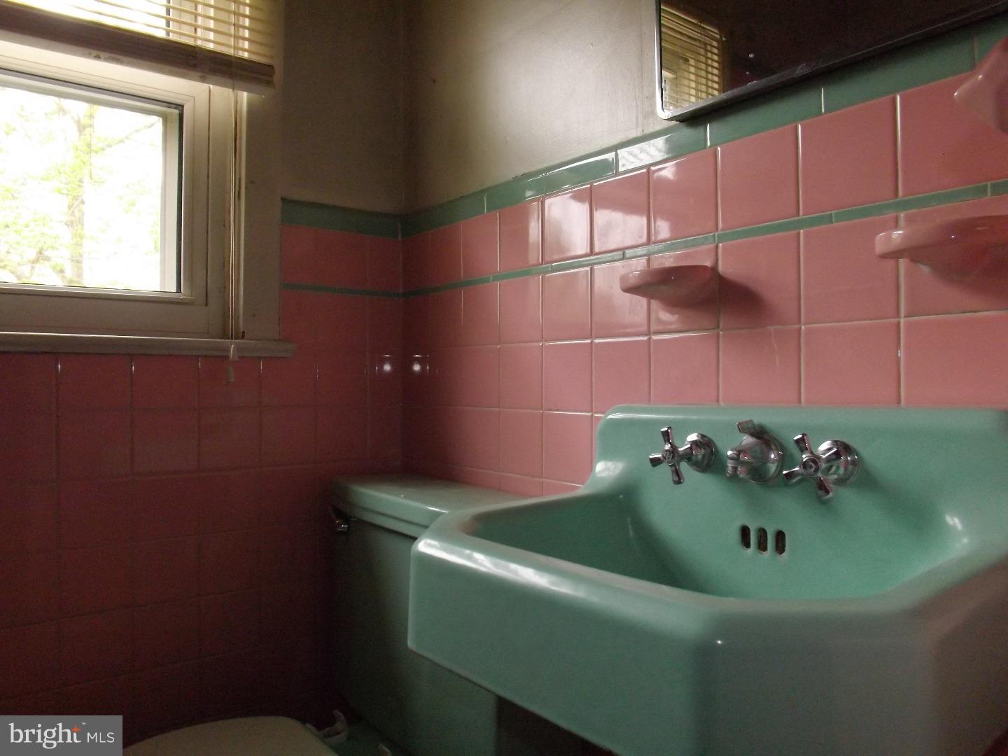 4620 Durham Road Kintnersville, PA 18930 - Photo 6 of 8 Gallery Image 6