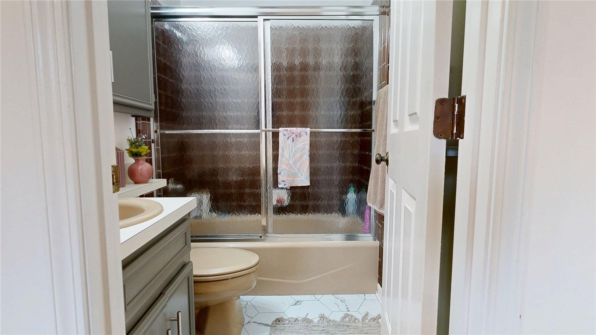 2622 South Forrest Green Drive Decatur, IL 62521 - Photo 15 of 28