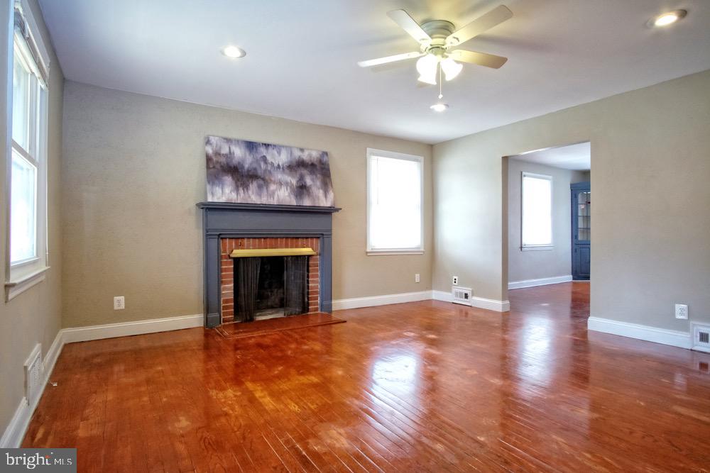 1700 Heathfield Road Baltimore, MD 21239 - Photo 2 of 13