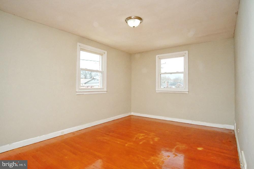 1700 Heathfield Road Baltimore, MD 21239 - Photo 8 of 13